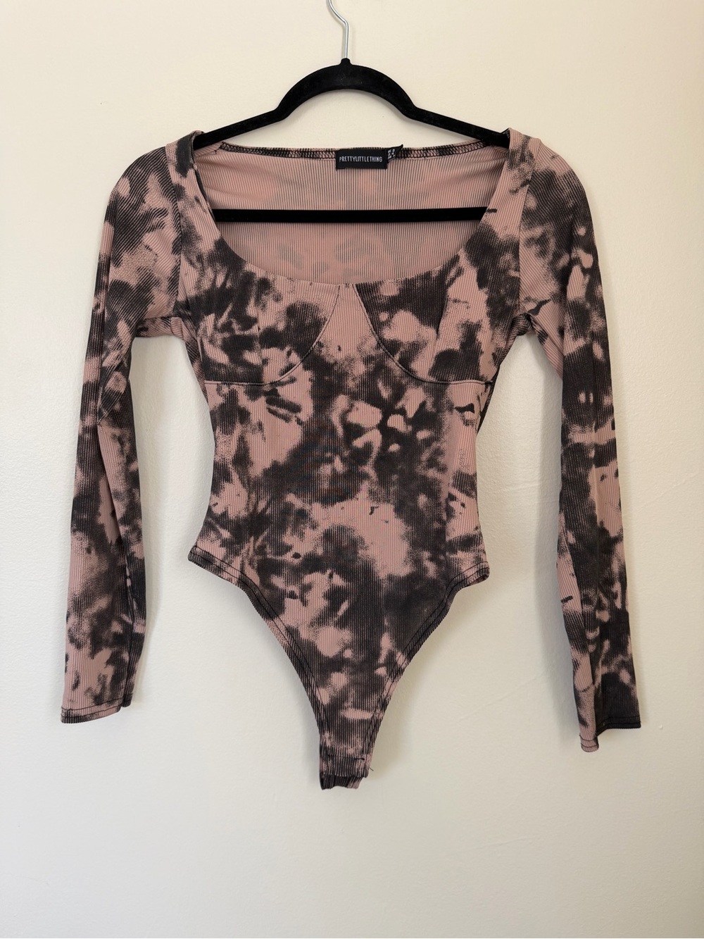 PrettyLittleThing Pink and Black Tie-Dye Long Sleeve Bodysuit Size 4 Small